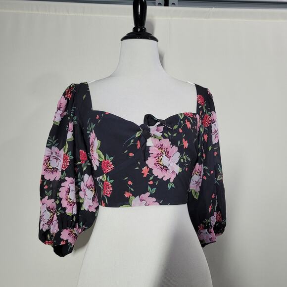 Yumi Kim Norma Jean Crop Top Tie Front Puffy Sleeves Floral Garland Black Small - Picture 1 of 7
